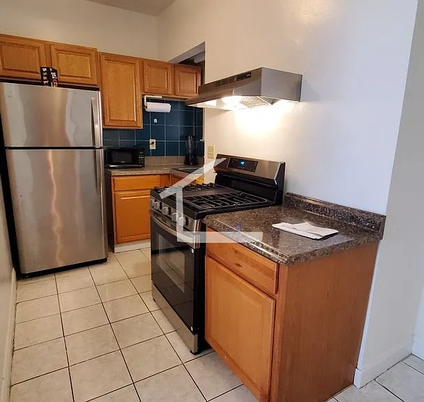 451 Cambridge St #2 — Photo 2