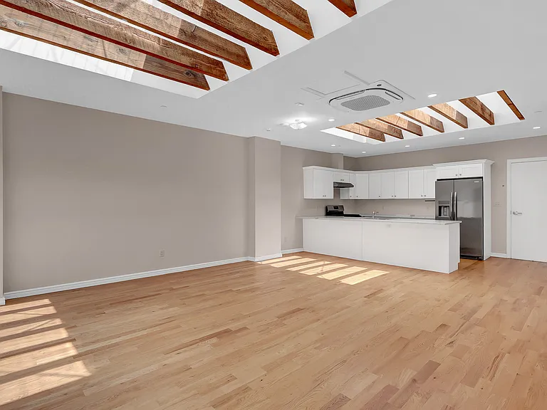 136 Rockaway Ave #201 — Photo 1