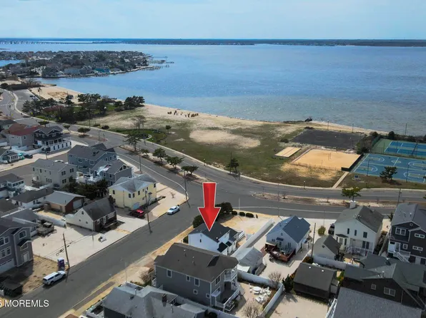 907 Bay Boulevard, Lavallette, NJ 08735
