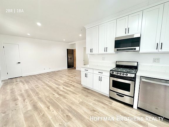 2nd image of 2276 W Adams Blvd #2