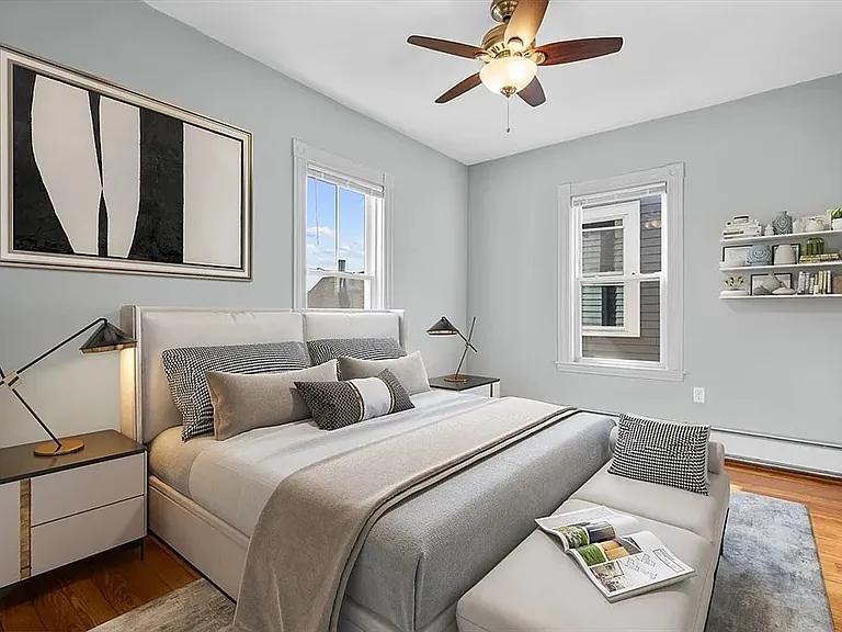 2-11 Woodlawn St #2 — Photo 3