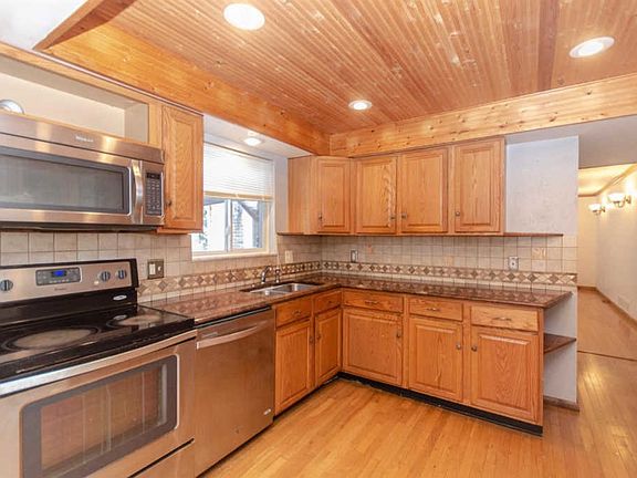 4th image of 2130 Edinburg Ln