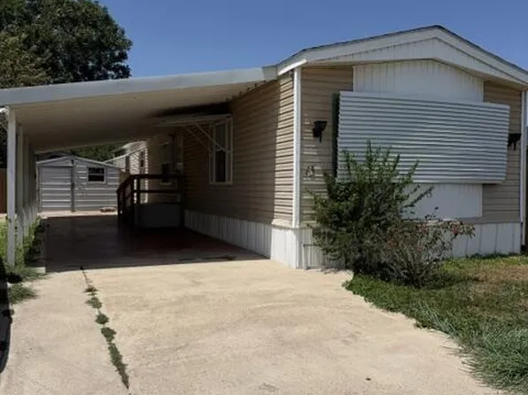 15 N Iowa St, Los Fresnos, TX 78566