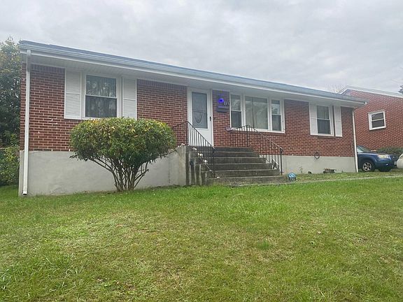 2nd image of 233 Christian Ave NE