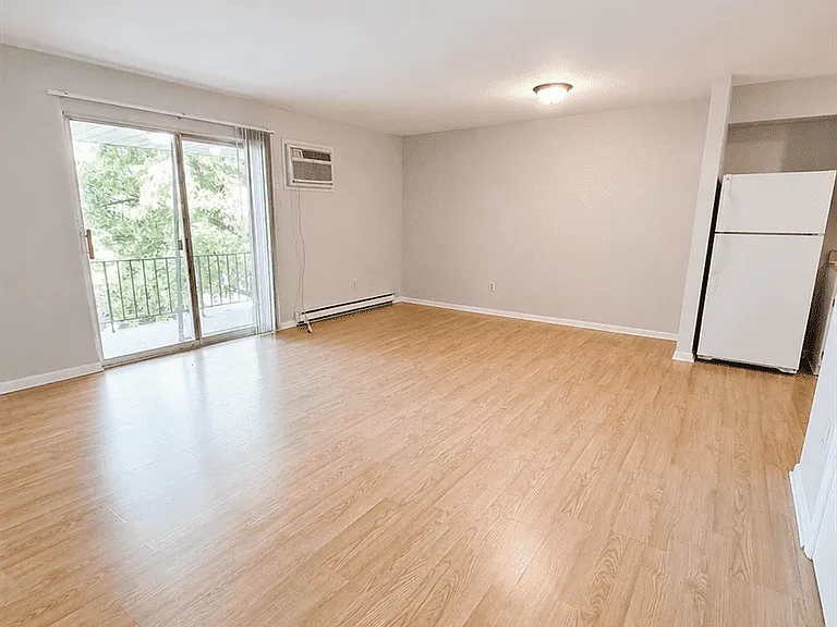 16 Mello Ave #A — Photo 2
