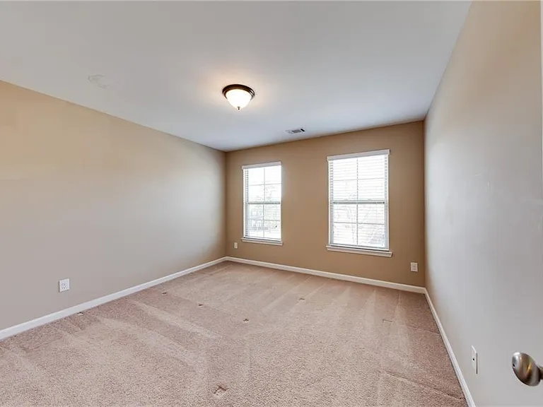 7245 Rocking Horse Ln — Photo 28