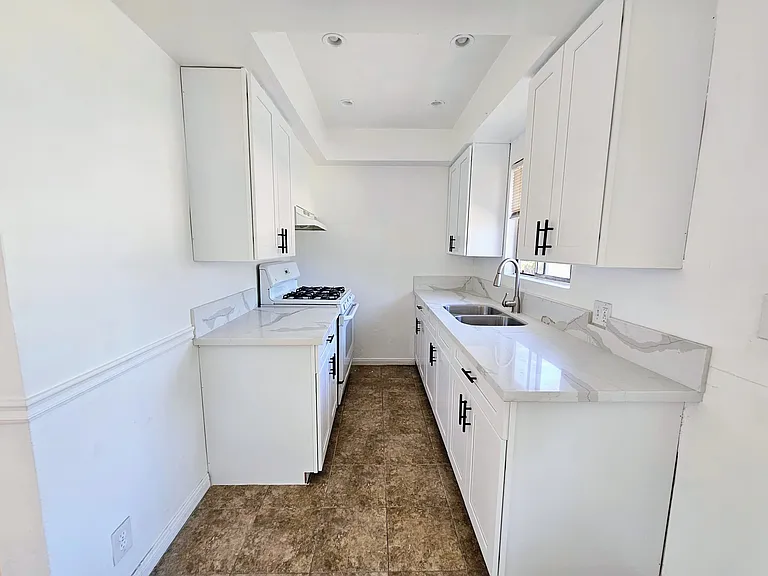 1224 Corson St #4 — Photo 8