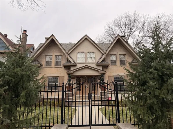 3820 Campbell St, Kansas City, MO 64109