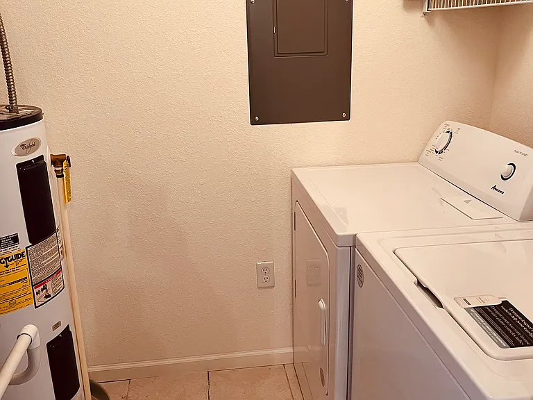 315 Highland Shores Dr #3F — Photo 43