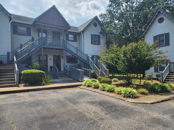 229 Ramsey Ct, Statesville, NC 28677
