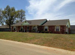 907 W Hoyt St, Chandler, OK 74834