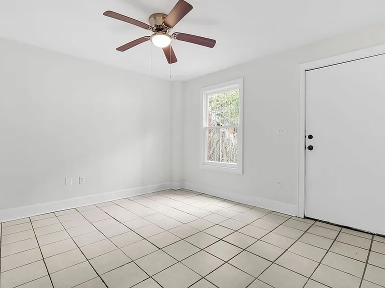 703 Barnard St #A — Photo 27