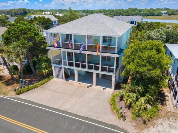 611 Doyle Ave., Pawleys Island, SC 29585