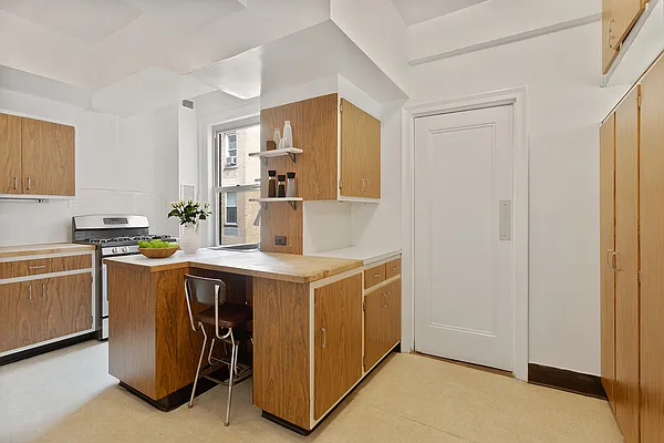 Sold by Corcoran | media 10