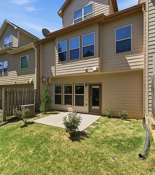 13459 Gardiner Ln — Photo 43