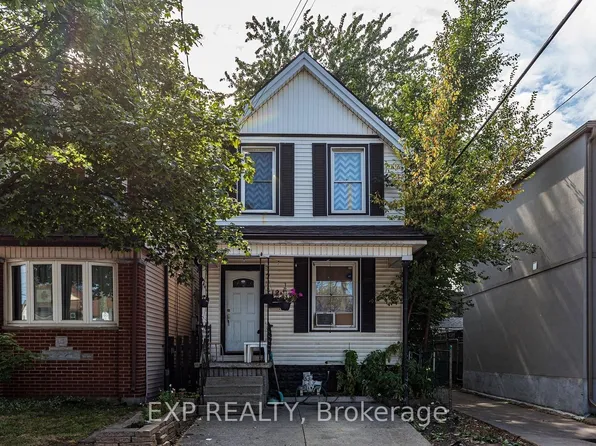 12 Mayflower Ave, Hamilton, ON L8L 2K4