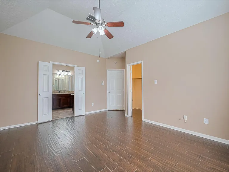 3911 Fall Branch Dr — Photo 21