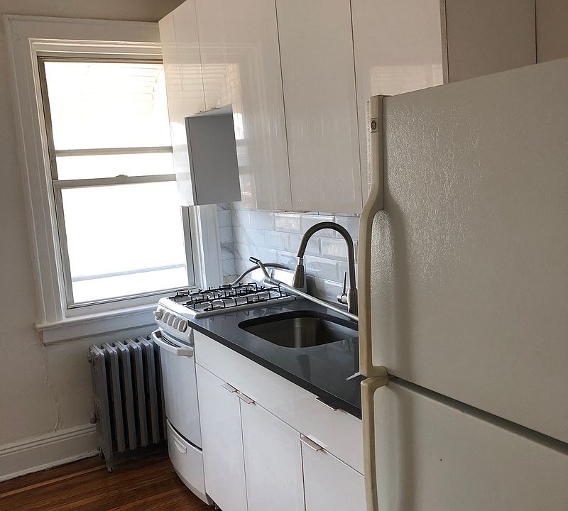 1st image of 24-44 32nd St #1