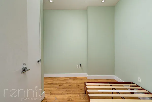 Rented by Rennit Inc. | media 28