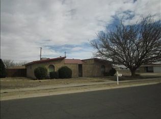 2907 Princeton Dr, Roswell, NM 88203