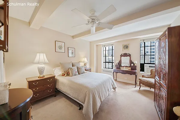 Sold by Schulman Realty LLC | media 10