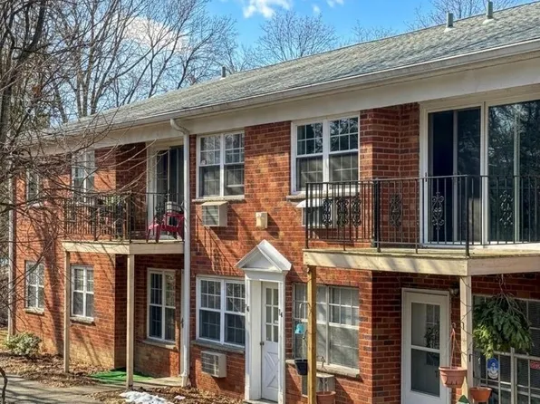 6 Colonial Road #80, Beacon, NY 12508