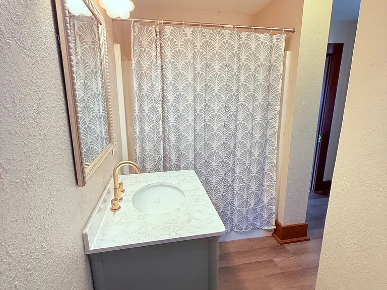 434 S Perry St — Photo 15