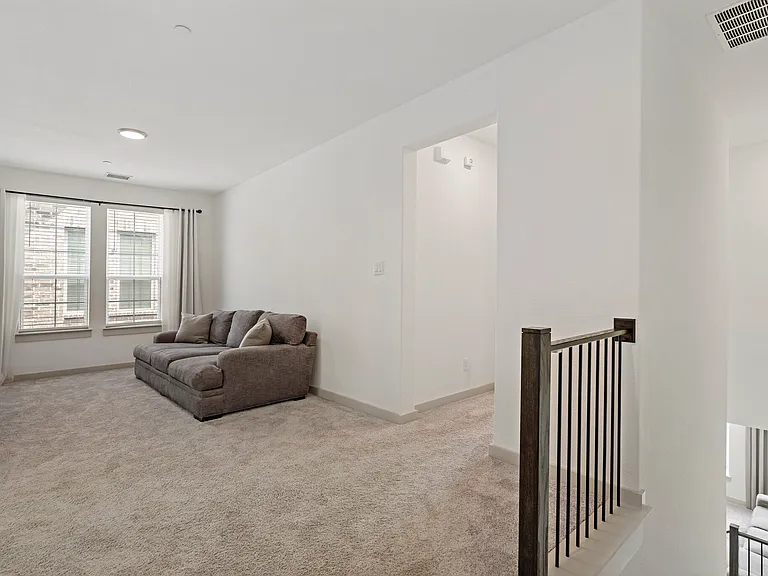 4867 Ellie Ln — Photo 10