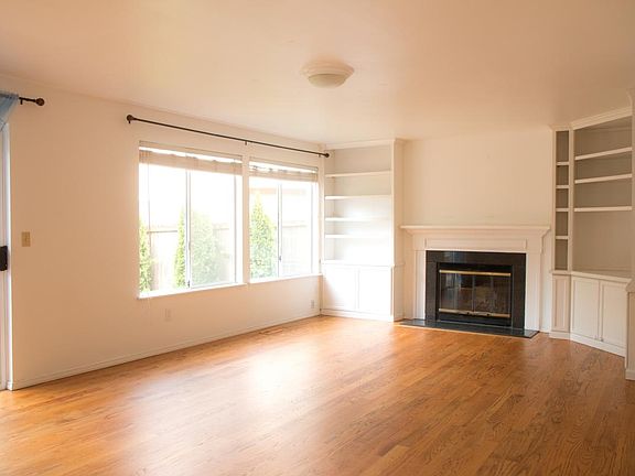2nd image of 10824 NE 64th St