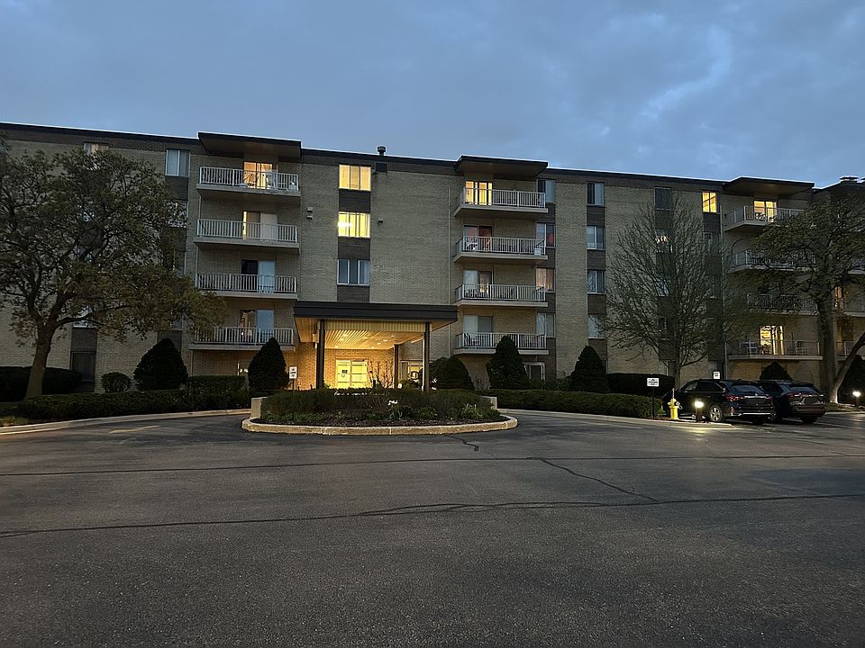 1st image of 110 W Butterfield Rd APT 402S