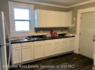 638 W Webster St, Springfield, MO 65802