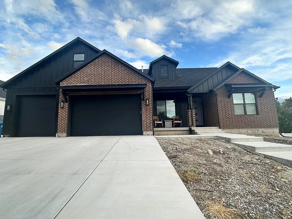 Front of home faces North.