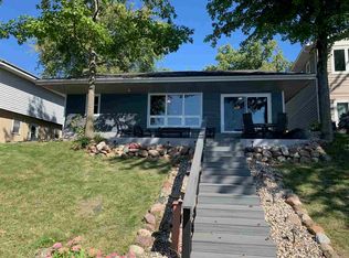 25581 105th St, Spirit Lake, IA 51360