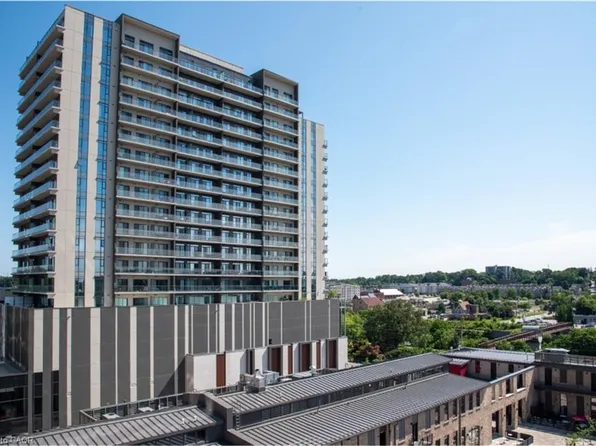 15 Glebe St #1310, Cambridge, ON N1S 0C3