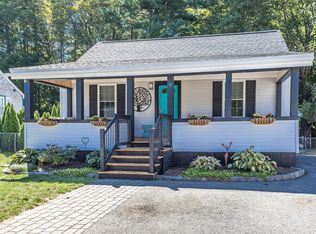 12 Laurel Ave, Kittery, ME 03904