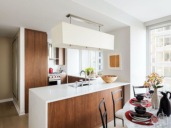 5th image of 456 Washington St #9H