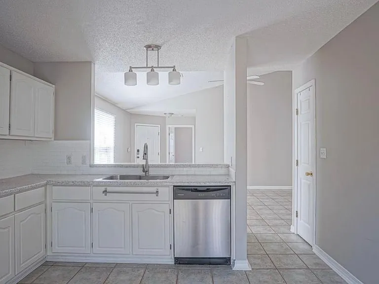 6521 Lake Joanna Cir — Photo 15