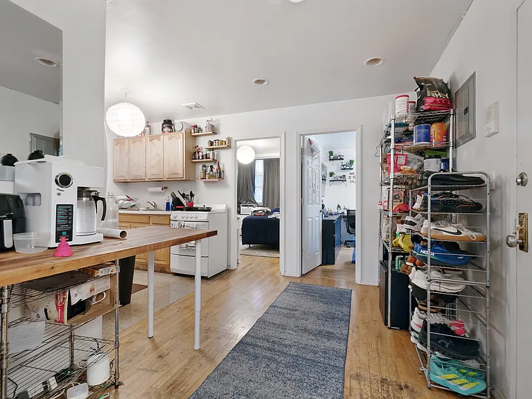 31 Havemeyer St #3B — Photo 2