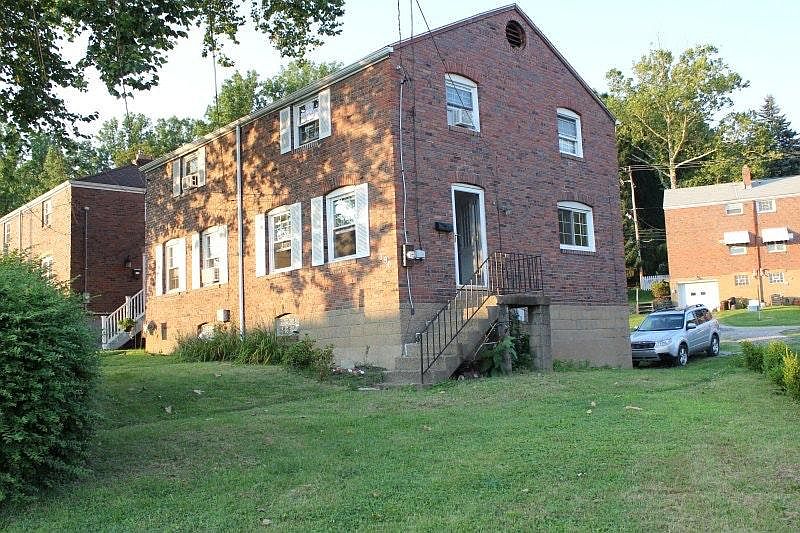 Duplex with large yard