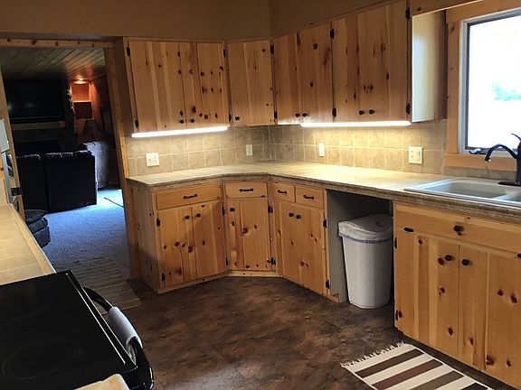 5th image of 50 Castleman Ln