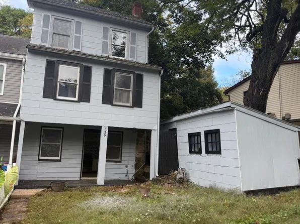 120 Church St, Glen Rock, PA 17327