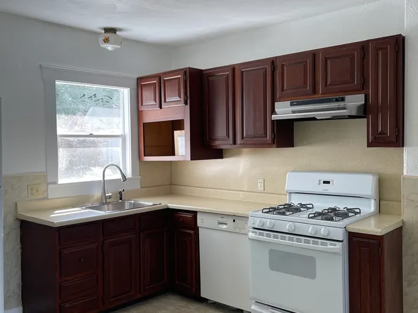 61 Huntington Ave Floor 2, Marlborough, MA 01752