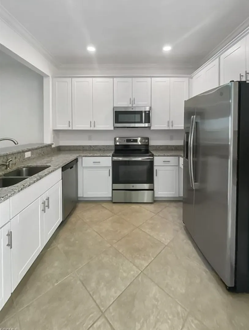 Coming January 2027 Secure It Early! Gateway | 3 Bedrooms | 2.5 Baths | 1-Car Garage | $2,095/Month — Photo 3