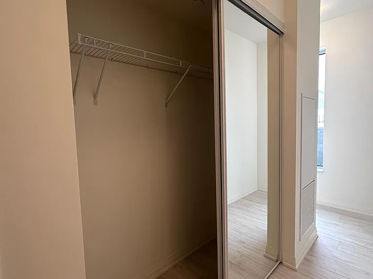 8960 Jane St #709 — Photo 20