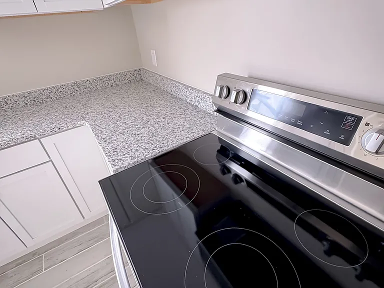181 Pine St #2 — Photo 5