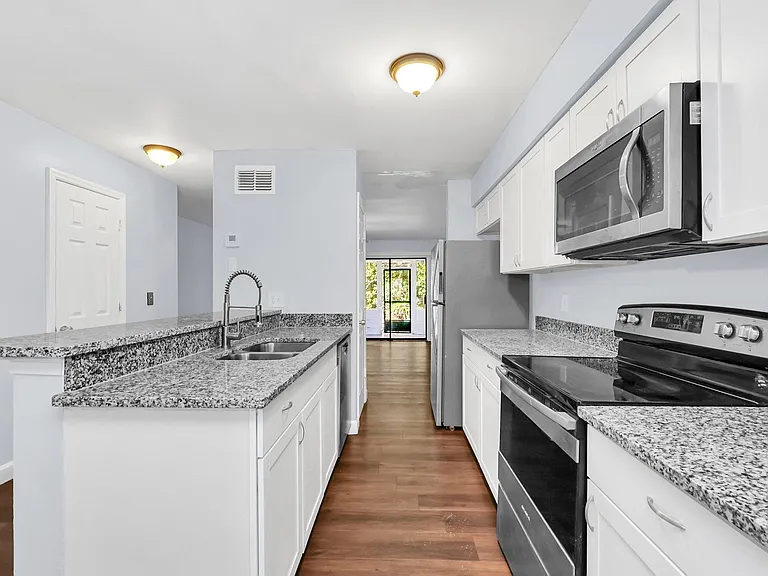 118 Michelle Ln #C — Photo 6