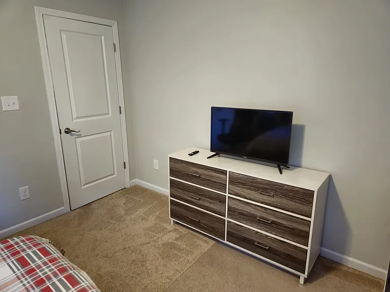 Furnished room