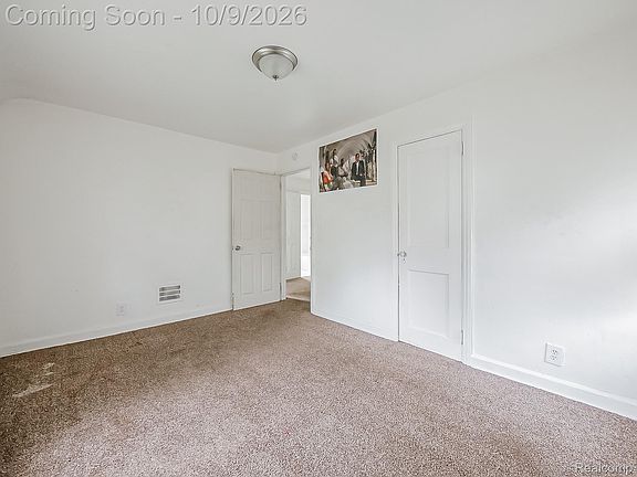 15th image of 15411 Mansfield St