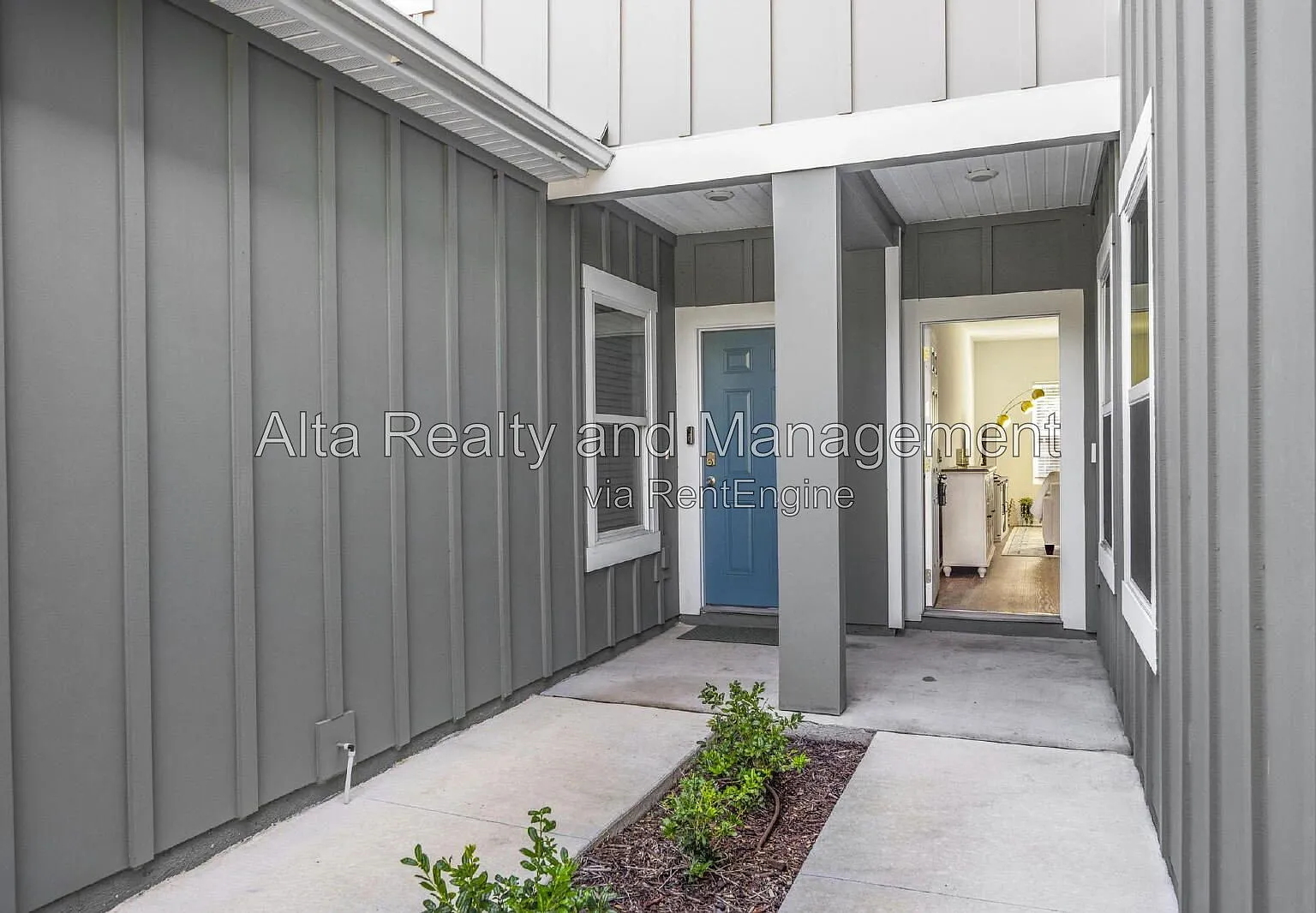 3 bed, 2.5 bath, 1502 sqft, $1,995 — Photo 2