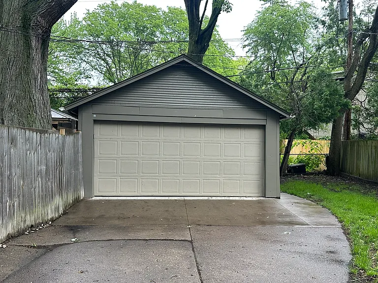 816 Maplegrove Ave — Photo 22